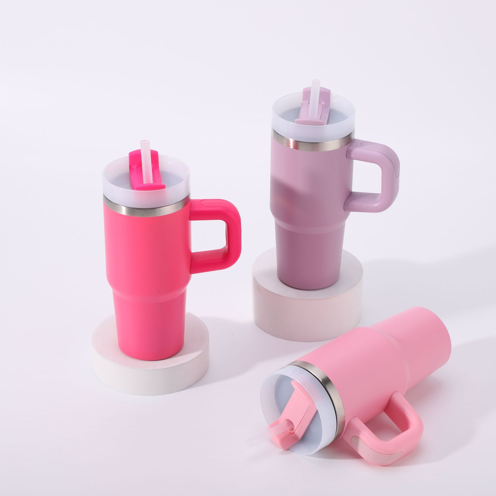 Stainless Steel Large Capacity Water Bottle With Straw For Ice_voghion.com