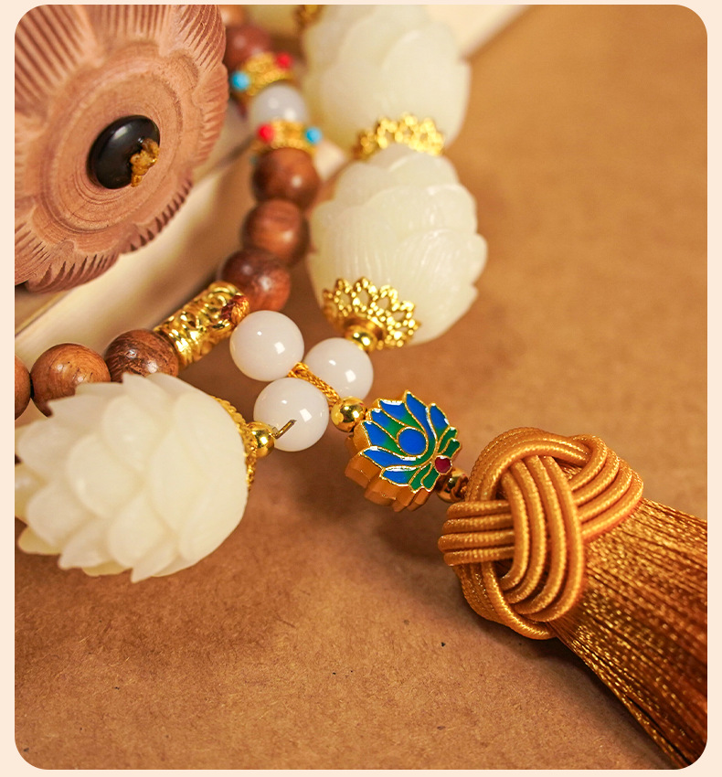 Car Pendant Small Buddha Peach Wood Lotus Car Rearview Mirror Pendant Car Interior Hanging Decoration High-End New Model
