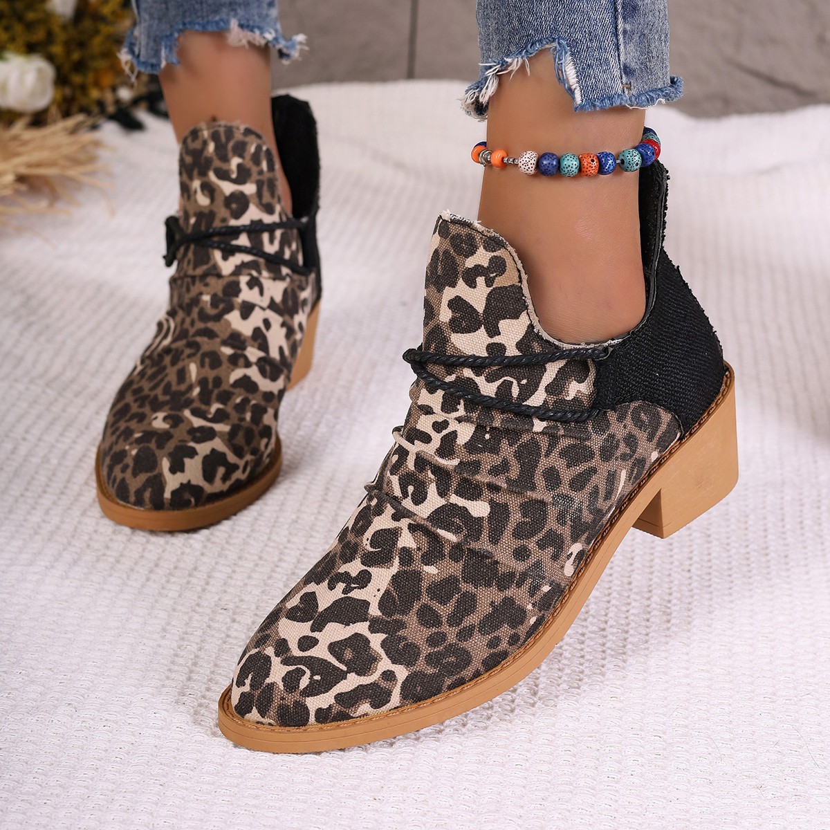 Women's new pointy square heel leopard print fashion ankle boots_voghion.com
