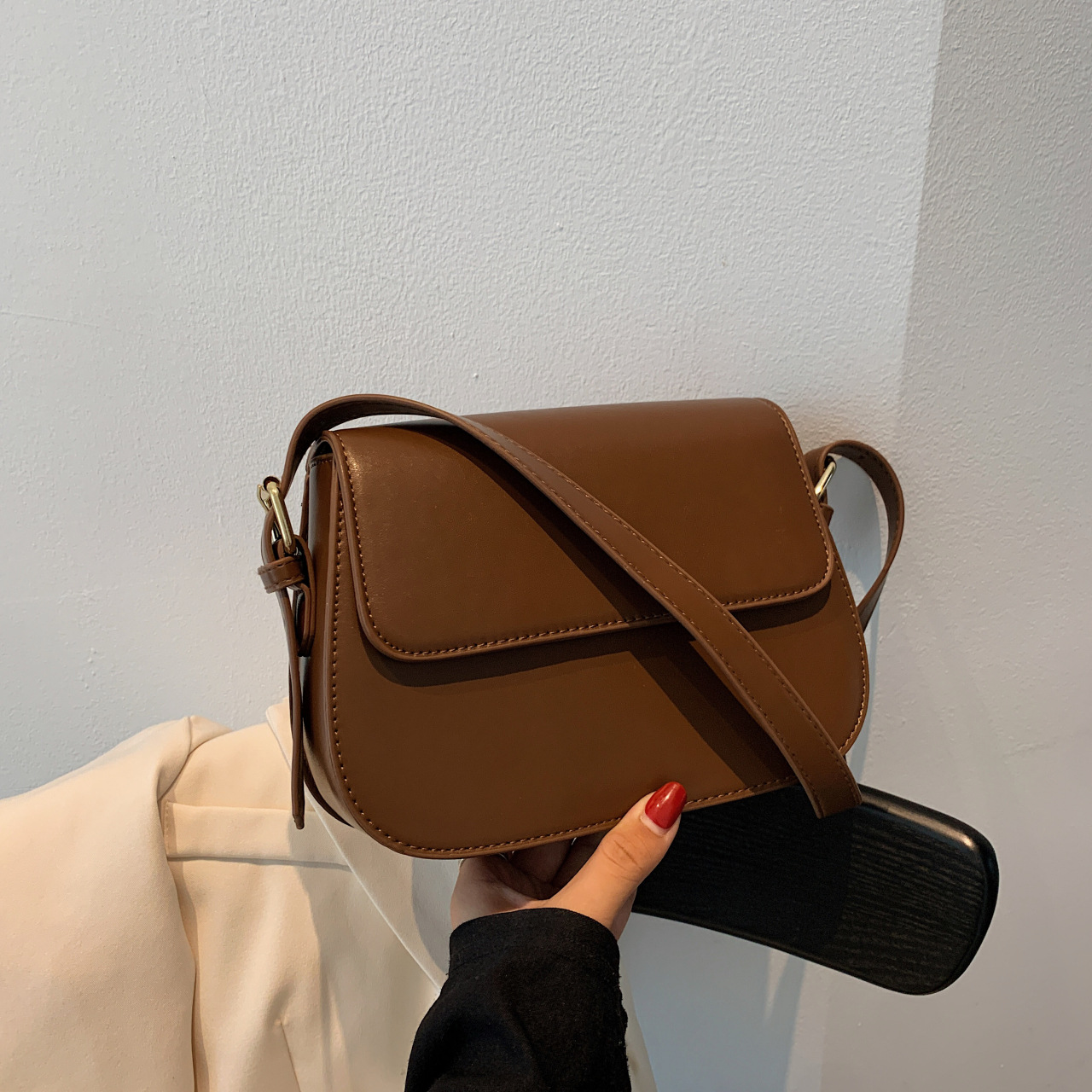 2026 Nuova borsa a tracolla da donna semplice, versatile e casual, alla moda, vendita all'ingrosso dal produttore_voghion.com