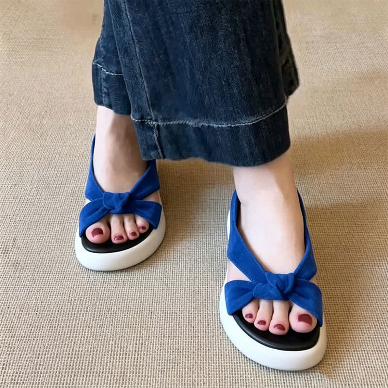 Sandalias de moda francesa para mujeres 2026 casual versátil con dedos desnudos y suela gruesa alta simple playa zapatos romanos