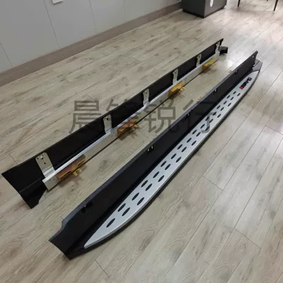 Dekorativ pedal başlıqları footrests, GLC long and short - 20-25-models-of-glbeqb-pedal-x247-amg-with-logo