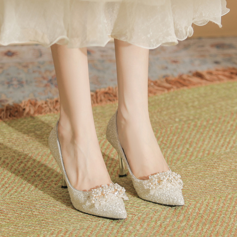 Pointed stiletto heel high heels plus size extra large widened Pearl women's shoes bridal shoes wedding shoes wedding dress two-way wedding banquet Pointed stiletto heel high heels plus size extra large widened Pearl women's shoes bridal shoes wedding shoes wedding dress two-way wedding banquet