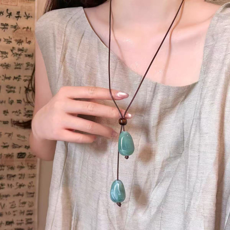 Otoño y invierno minimalistas collares colgante de goteo de Feng Shui mujeres chaqueta larga suéter cadena casual accesorios de lujo ligero