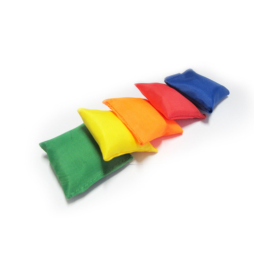 Sandbag throwing toy for children, 5cm flat sandbag, handmade, small size, colorful small sandbag for primary school students.