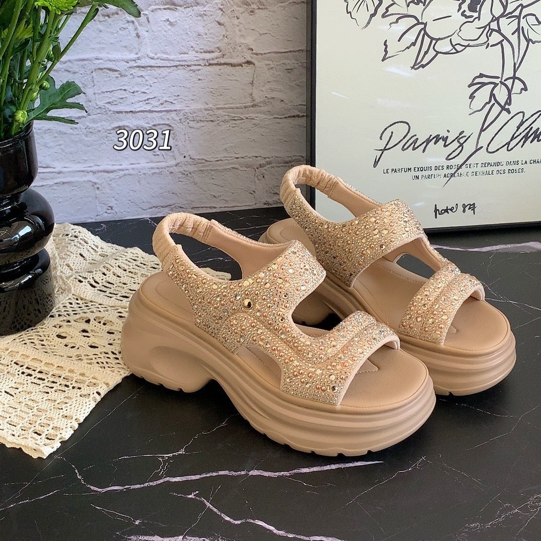 Giày sneaker nữ đế dày phong cách Pháp, tăng chiều cao, thoáng khí mùa hè — Màu đen
