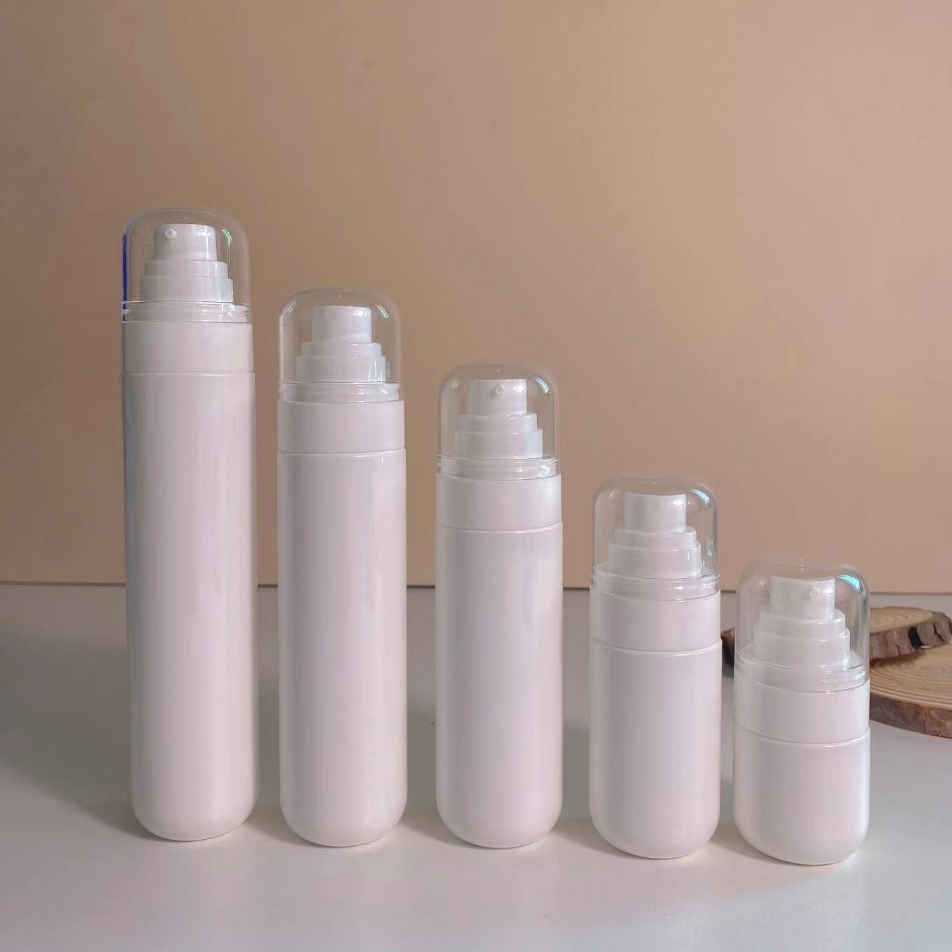 现货白色细雾喷雾瓶乳液瓶100120毫升圆形塑料分装瓶