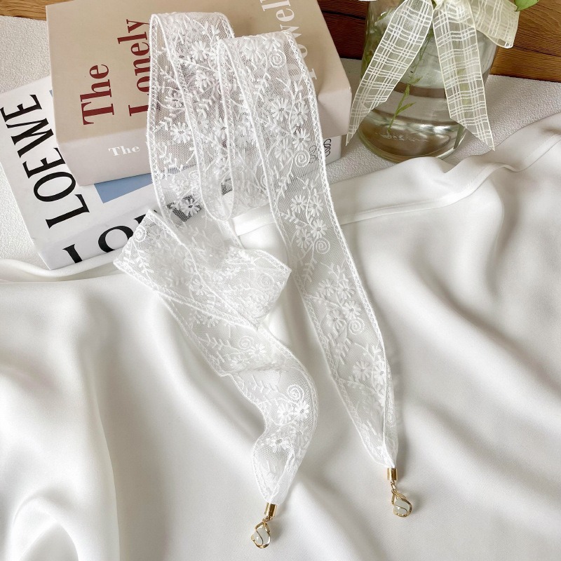 Pequeña correa de cabello personalizada nueva flor de encaje coreano decoración bufandas pequeñas bufandas delgadas colgante largo seda