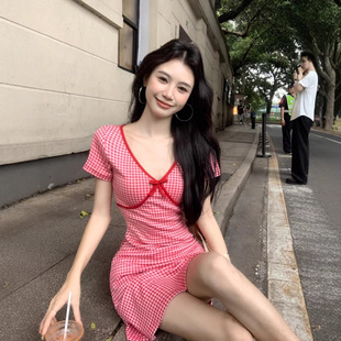 �ļ������Y�tɫ����V�I�����B��ȹŮ�r�Єe�����������@��a�ֶ�ȹ