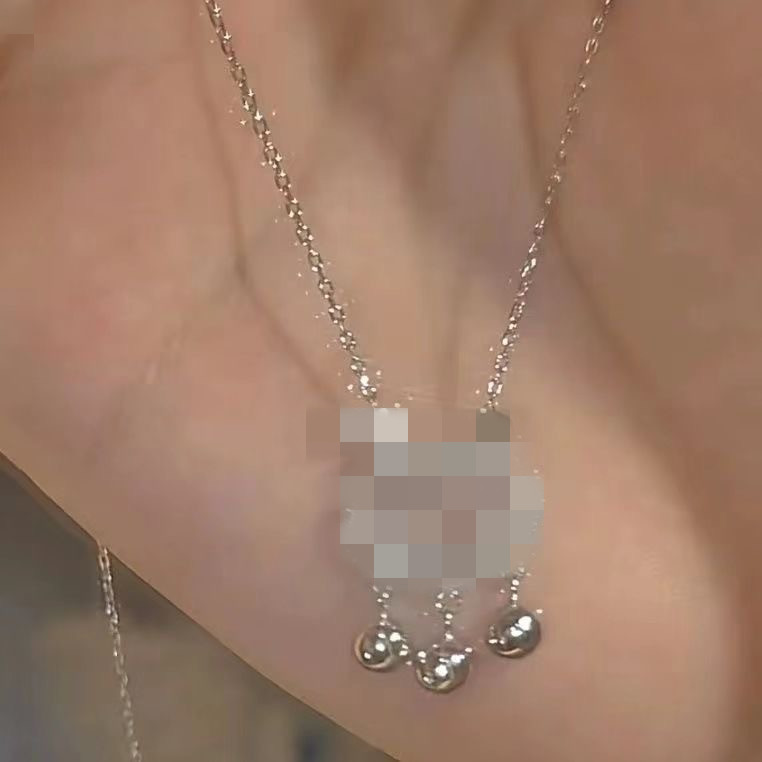 Nuevo estilo chino conejo collar de cerradura de seguridad mujer lujo ligero orejas de conejo campanas clavículas amigos regalo de cumpleaños