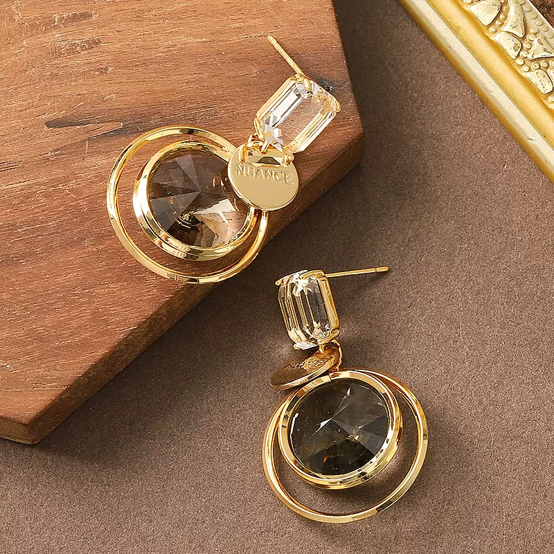 欧美跨境时尚简约冷淡风玻璃水晶圆形耳环女轻奢气质时髦银针耳饰