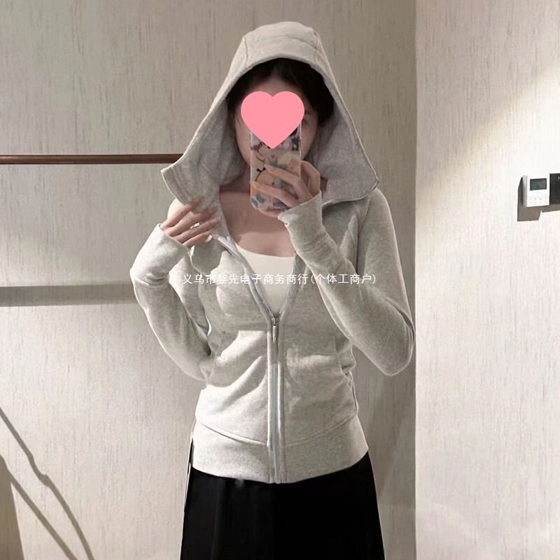 Women's Slim-Fit Hoodie for Winter, Fleece-Lined, Slimming, Sporty, Short Style, 2025 New Model, Silver Fox Fleece, Korean Version Top Women's Slim-Fit Hoodie for Winter, Fleece-Lined, Slimming, Sporty, Short Style, 2025 New Model, Silver Fox Fleece, Korean Version Top