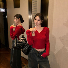 红色v领麻花连帽套头毛衣女早秋季修身小个子内搭短款打底针织衫