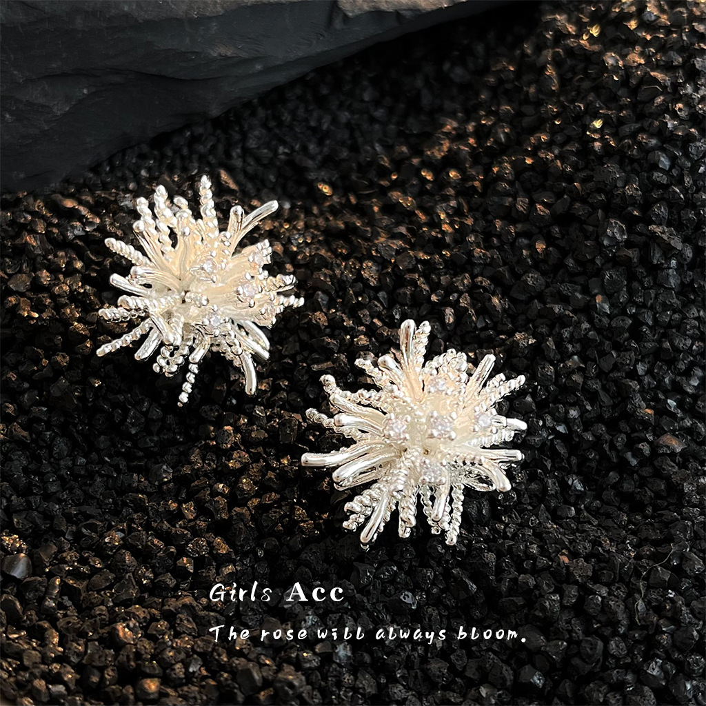 2_0023_耳语场景新水印 拷贝 24.jpg