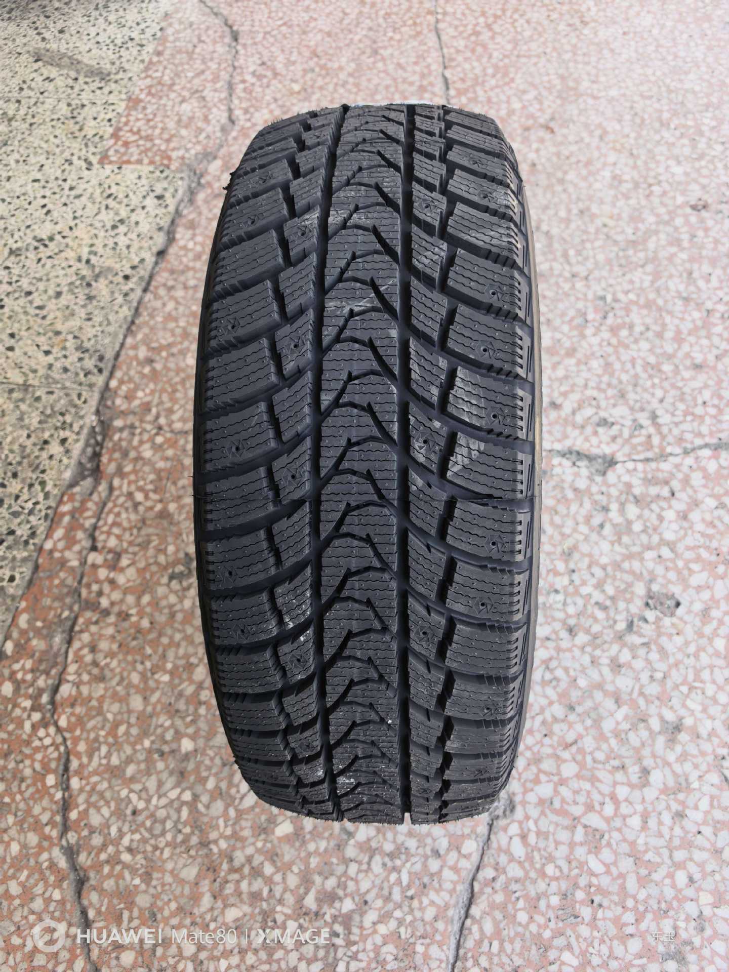 Road tires can be studded with anti-skid spikes, winter tires, snow tires 13-21inch studded snow tires wholesale