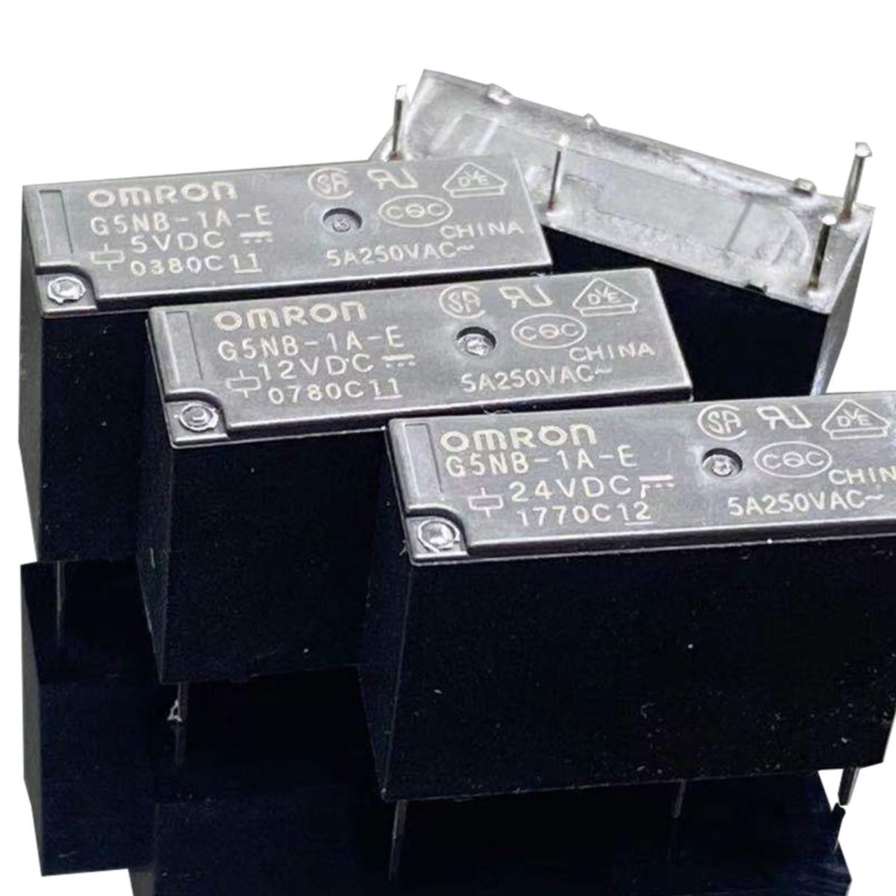 HFD27/012-S功率继电器 两组转换:2C(双刀双掷-转换)