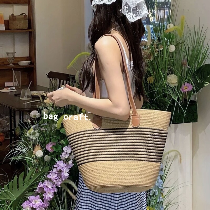 New Versatile Large-Capacity Shoulder Bag for Women 2026 Seaside Vacation Beach Bag Woven Straw Commuter Tote Bag New Versatile Large-Capacity Shoulder Bag for Women 2026 Seaside Vacation Beach Bag Woven Straw Commuter Tote Bag