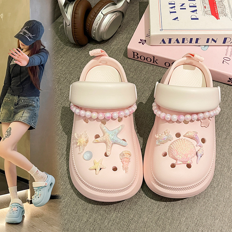 Summer New Style Women's Clogs with Fresh Design, Glow-In-The-Dark Starfish and Shell Patterns, Comfortable for Walking, Suitable for Dates and Outdoor Wear