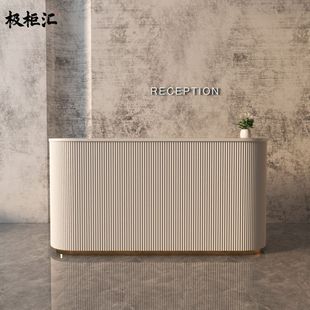 ���s�L���y̨���С�ͷ��b�����׵��̨���s����Ժ�A��ǰ̨�Ӵ�̨