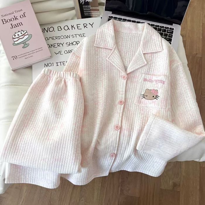 Hellokitty pijamas de dibujos animados para mujeres otoño y invierno 2025 aire de algodón intercalado grueso calentamiento ropa de hogar de manga larga