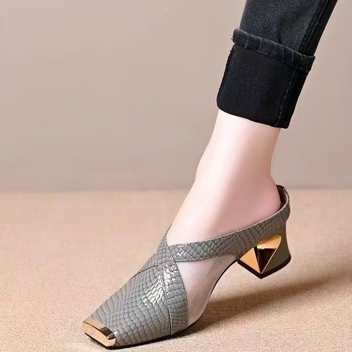 Baotou mitad zapatillas de mujer ropa exterior de metal cuadrada zapatillas de tacón grueso sandalias de tacón alto zapatos de malla mueller zapatos