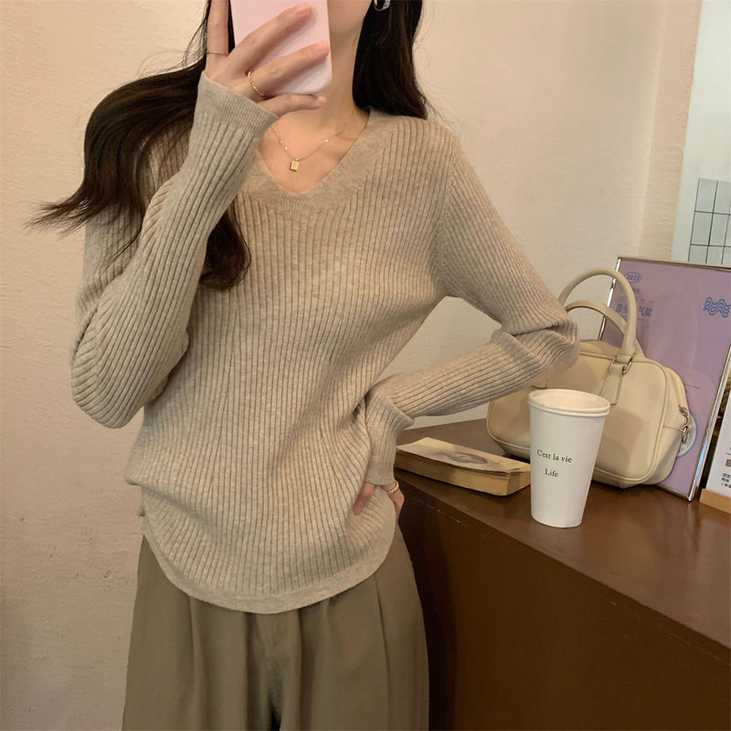 法式V领简约修身打底上衣女秋季坑条显瘦内搭高级感软糯针织毛衣|undefined
