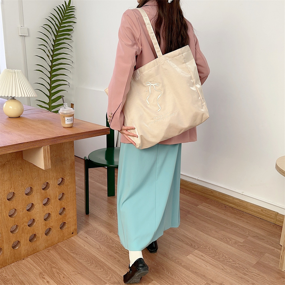 44284 large-capacity double-sided embroidered bow, sweet tote bag, single-shoulder cloth bag, canvas schoolbag for girls undefined