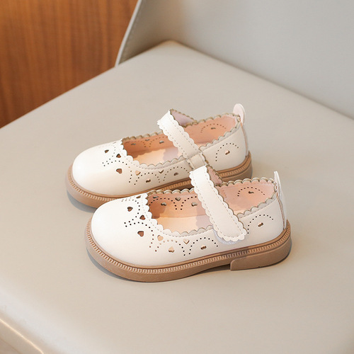 Vintage Heart Girl's Baby Shoes for Spring and Autumn 2025, Princess Style Fashion Children's Cute Shoes
