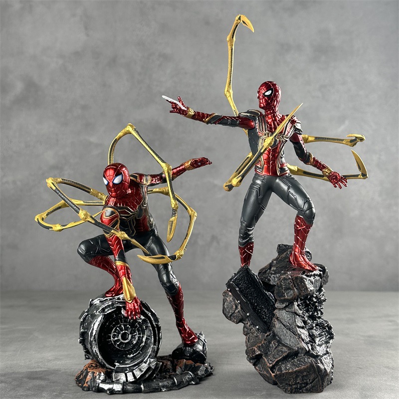 Vengadores Spider-Man League of Legends Infinite Shou War House Steel Spider Modelo de anime Adornos a mano al por mayor
