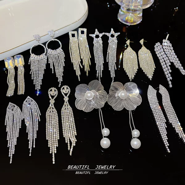 S925 Silver Needle Exquisite Personalized Tassel Earrings Accessible Luxury High-End Full Diamond Earrings Fashion Niche Versatile Earrings for Women