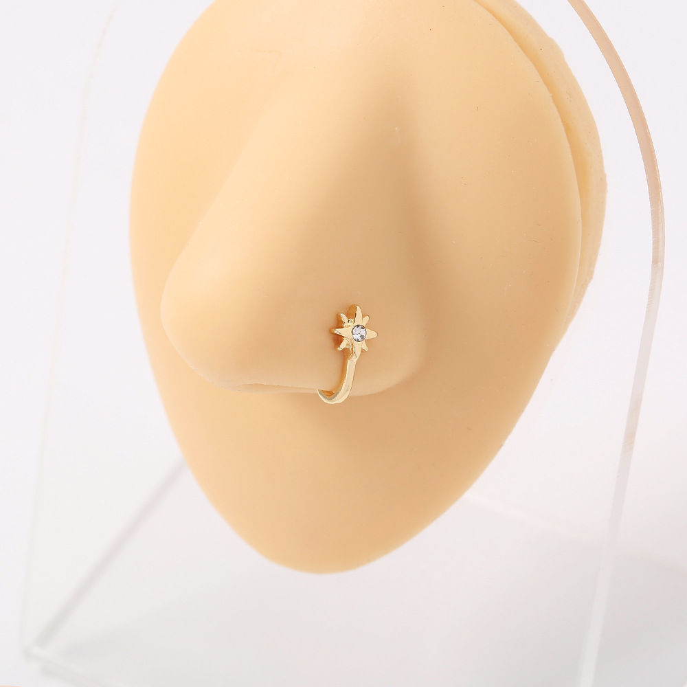 Retro Alloy Diamond U-shaped Golden Star Fake Nose Ring display picture 2