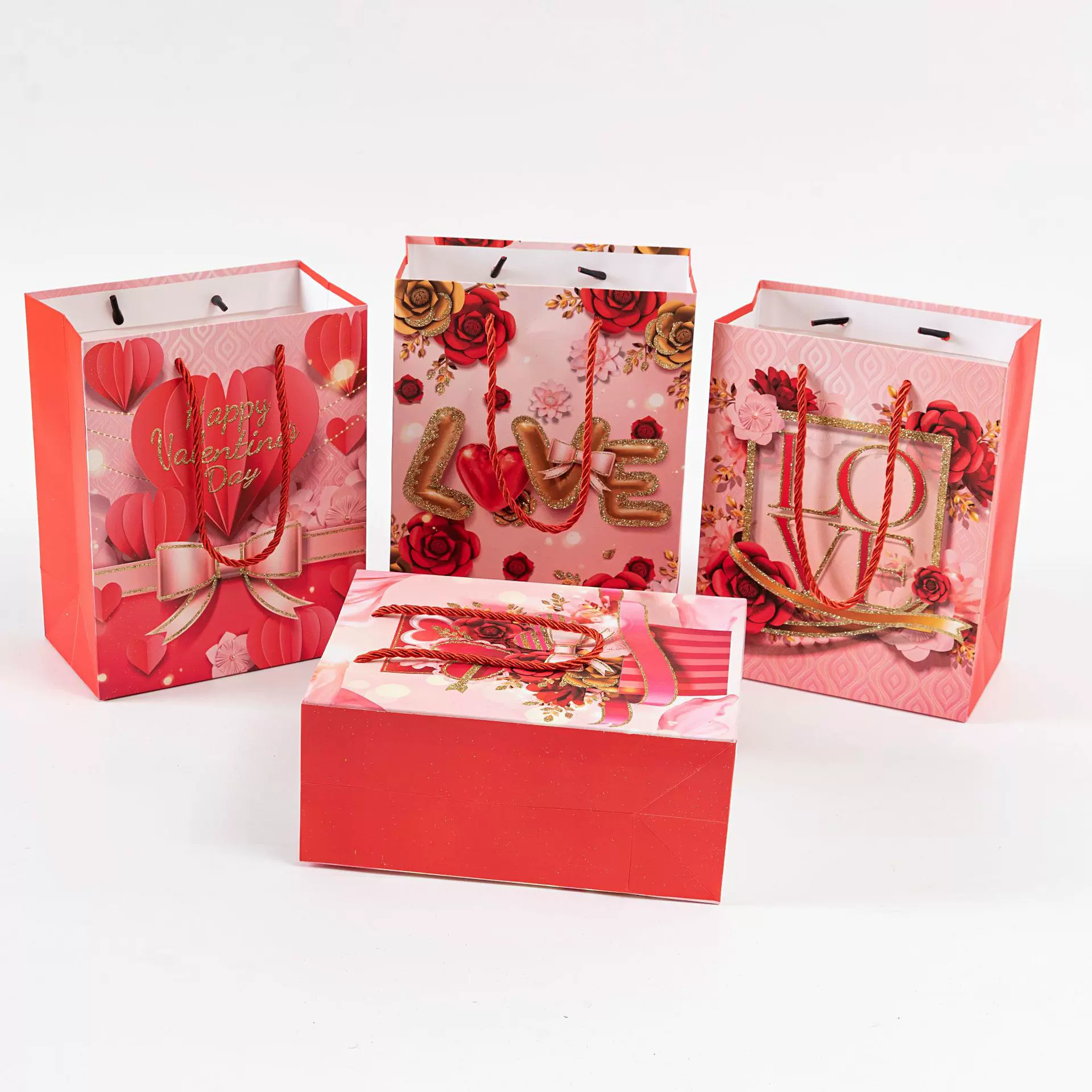 创意爱心情人节烫红金白卡手提袋外贸礼物包装纸袋新款回礼礼品袋