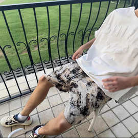 夏季新款休闲直筒涂鸦时尚短裤男潮流百搭五分裤子男花式沙滩裤子