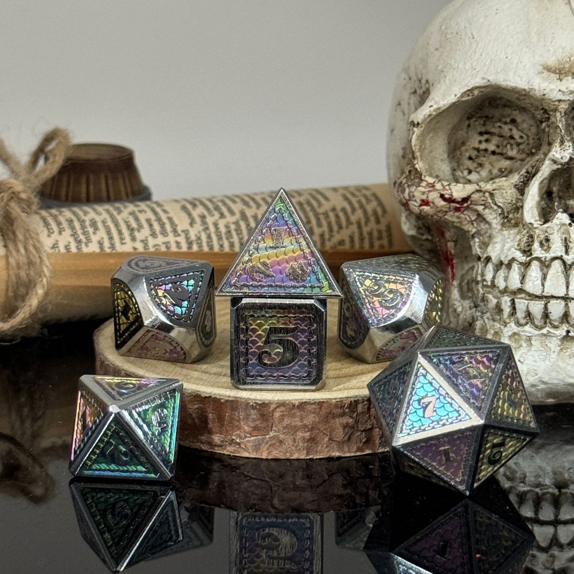 Dados de metal dnd dragón y mazmorras juego de mesa juego de dados sólidos trpg running ground poliedro cromado