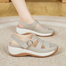 包头罗马凉鞋女2025年夏季新款外穿防滑软底休闲孕妇女鞋镂空透气