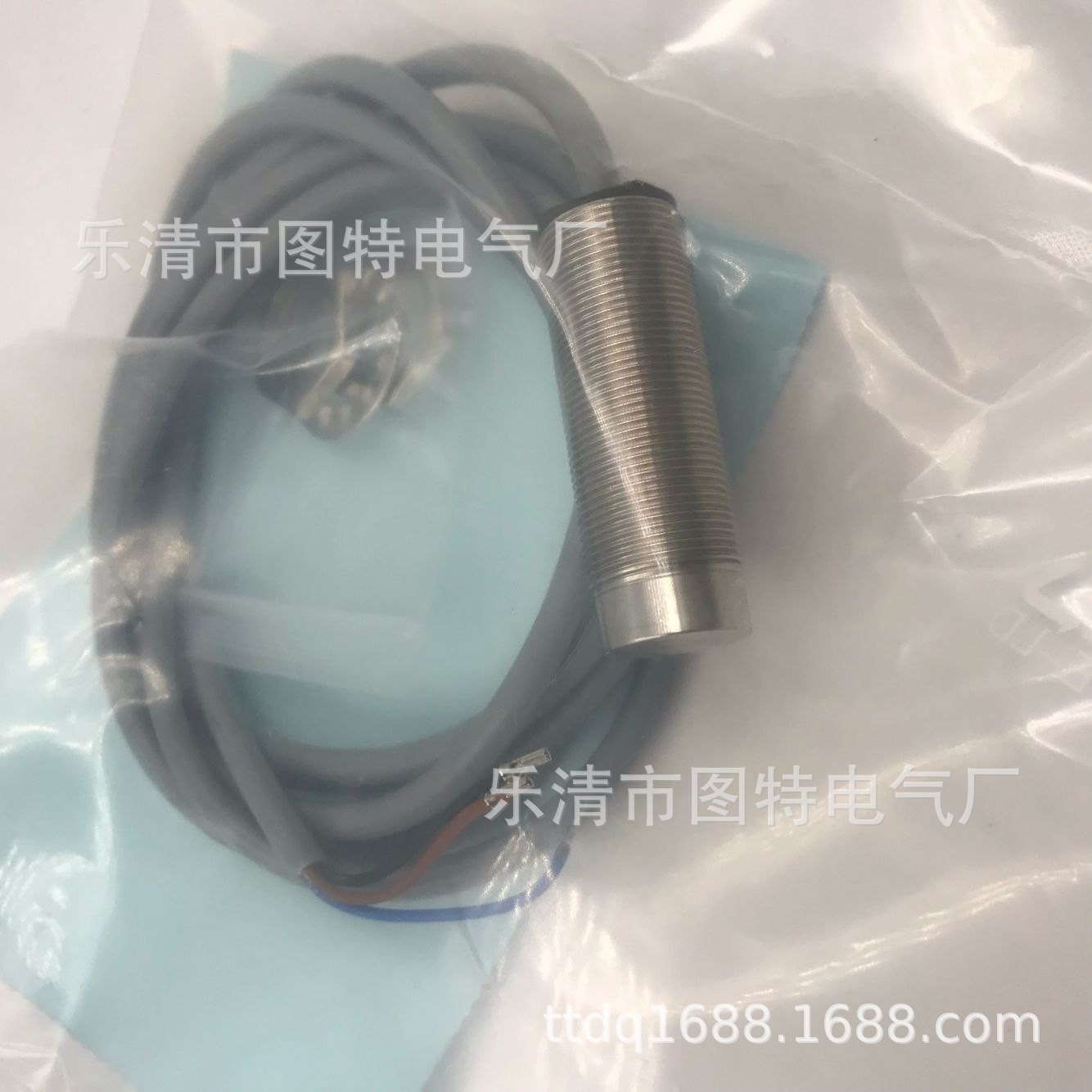 销售 全新接近传感器 DW-AS-713-M18 实图拍摄 质保一年