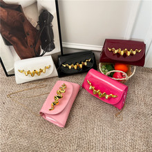 �羳������������С����Ů��2025���¿��p��朗l�μ��ͨ��б���