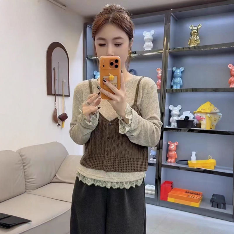 Korean Style Coffee Color Suspender Layered Knitwear Vest for Women 2025 Autum New Lace Splicing Slimming Look Top Korean Style Coffee Color Suspender Layered Knitwear Vest for Women 2025 Autum New Lace Splicing Slimming Look Top