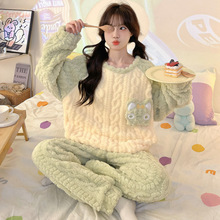 ���m�qůůѝ���bŮ�Ӻ�Ҿӷ�ɺ���q˯��Ů��ů�������e��a����