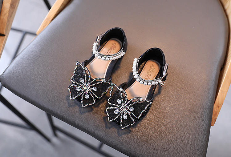 Leuke strass grote strik kindersandalen met een teenzak, 2022 zomer nieuwe meisjesprinsesschoenen, uitgehold leer_voghion.com