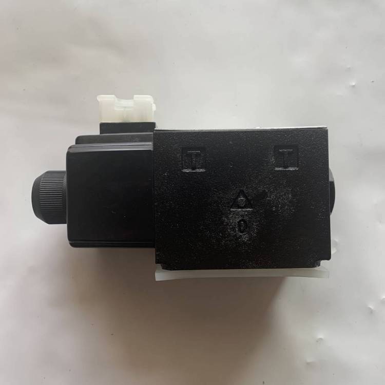 Atos阿托斯 DKE-1631-2 AC 20-PE电磁阀