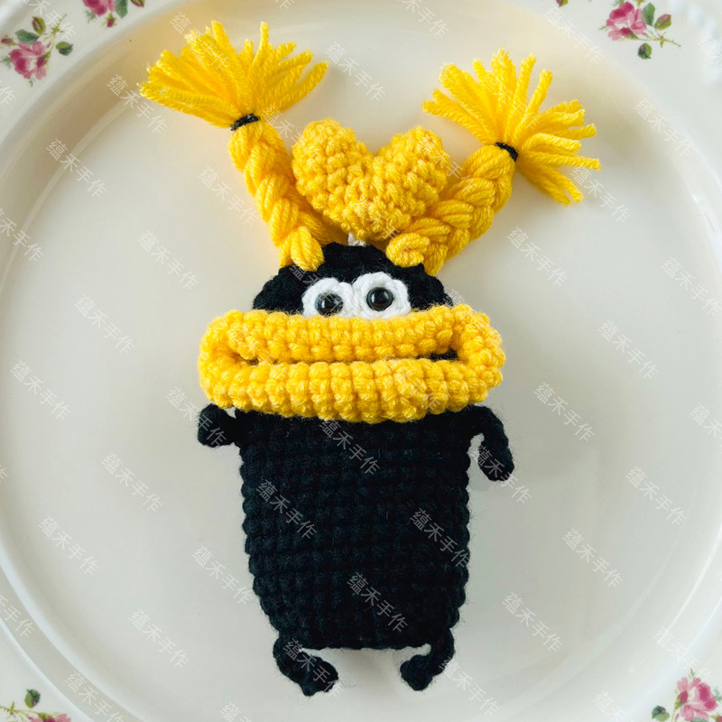 검은색 노란색 끈