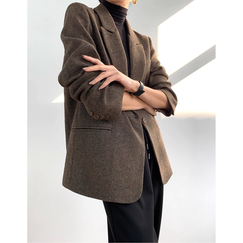 In-Stock Autumn and Winter Loose Woolen Casual Blazer Retro British Style Herringbone Pattern Petite Blazer Jacket for Women In-Stock Autumn and Winter Loose Woolen Casual Blazer Retro British Style Herringbone Pattern Petite Blazer Jacket for Women