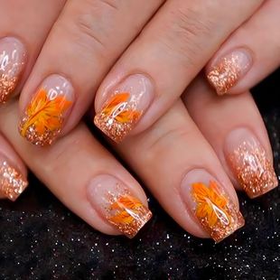 Autumn and Winter Wearable Nails Short Shiny Gold Glitter Maple Leaf Nail Stickers 24 Pieces Fake Nails Export Nail Stickers