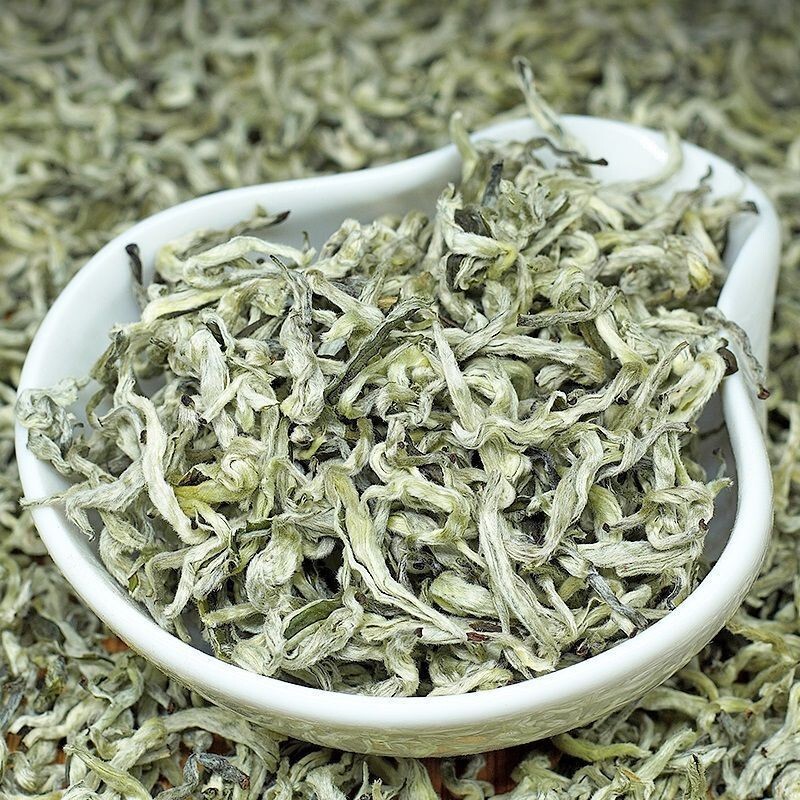 Yunnan Green Tea Snow Bud High Mountain Cloud Tea 2026 Early Spring New Tea Sweet and Refreshing Fresh Aroma Direct from the Tea Garden Cross-Border Shipping