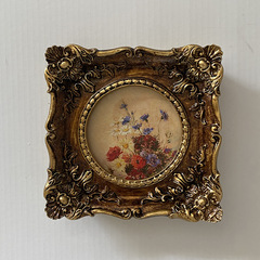 Creative European American style retro golden wedding resin photo frame setting golden resin picture frame carved photo frame wall hanging