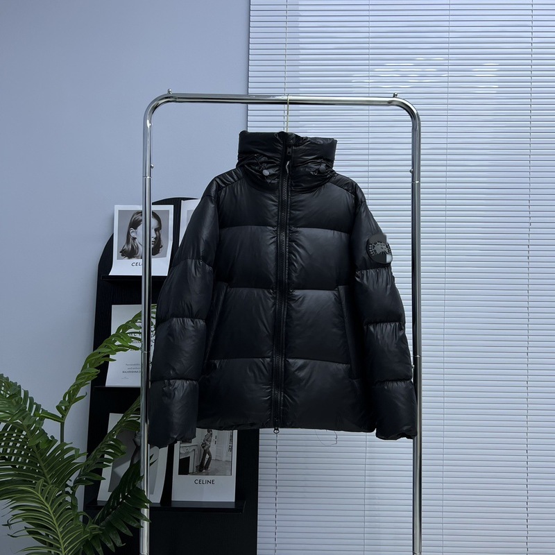 大鹅羽绒服泡芙冬季2025新款亮面高级感加厚保暖2252M情侣款面包|undefined