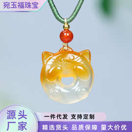 厂家批发高冰玉髓俏色一口糖招财猫吊坠冰种玛瑙小猫玉石挂件项链
