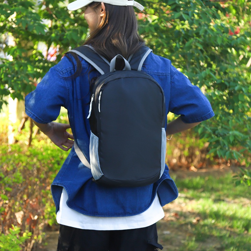 Mochila al por mayor de gran capacidad de nuevo estilo Mochila de ocio al aire libre