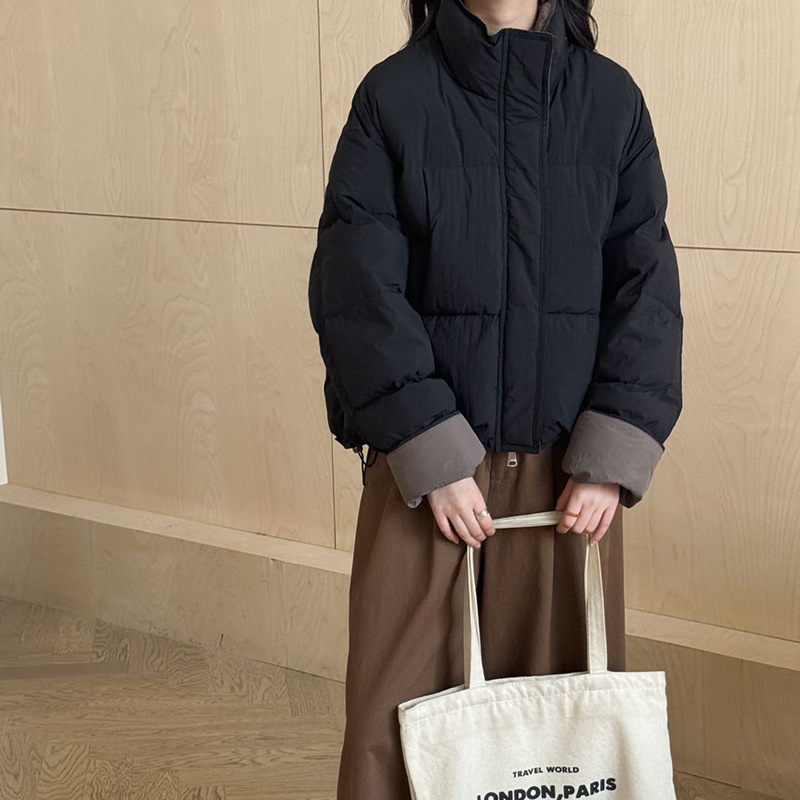 高級感白鴨絨毛の短いダウンジャケットの女性2024の新型冬は甘くて甘いです。